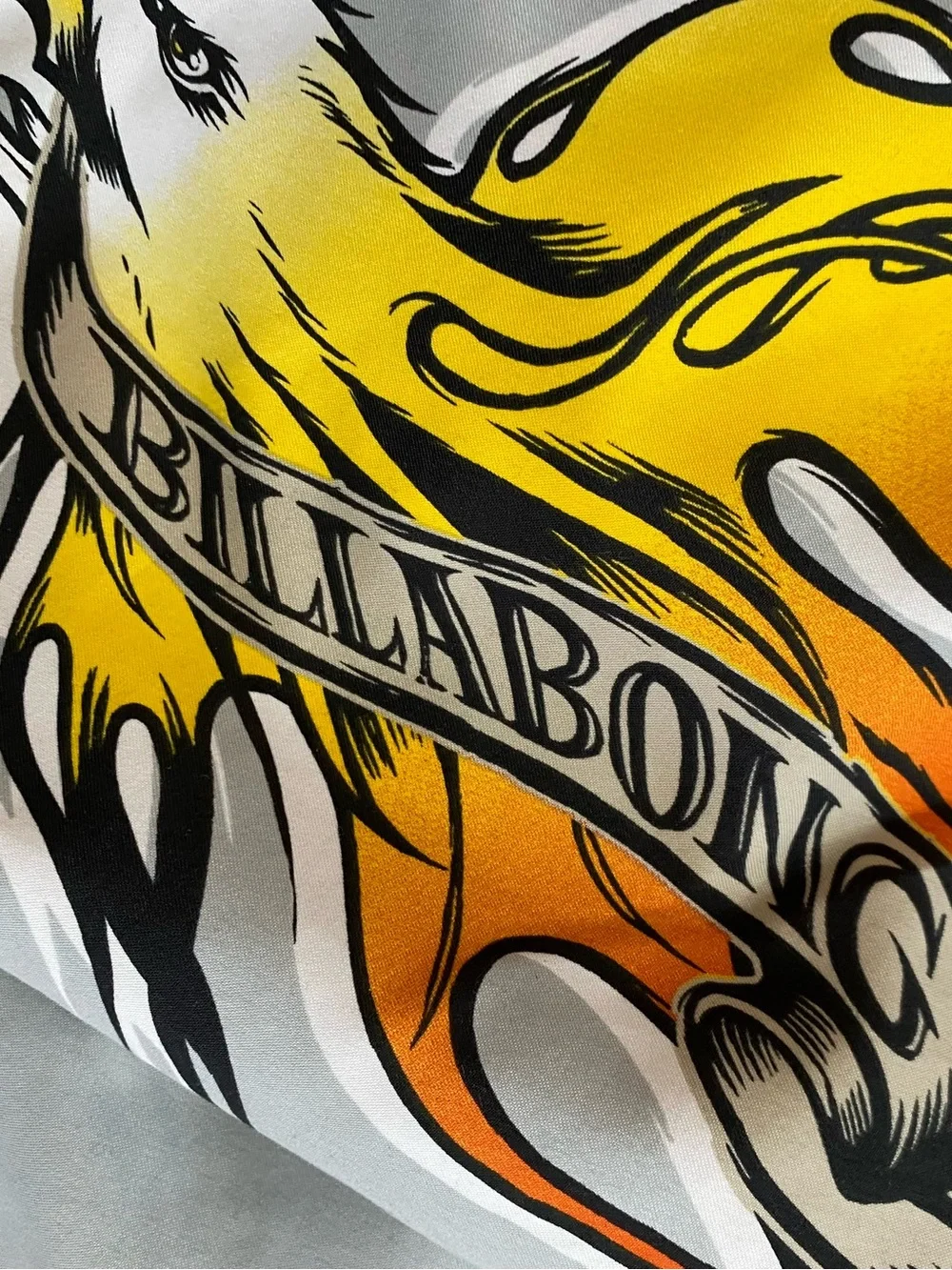 Billabong Vintage Billabong Board shorts Flame Eagle print Y2K Sz 32 Jul A-1)